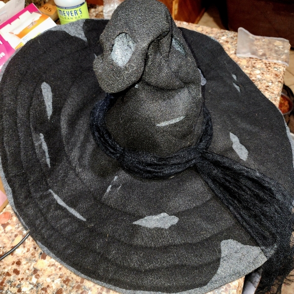 Elegant Black Witch Hat with Lace - Picture 5 of 16